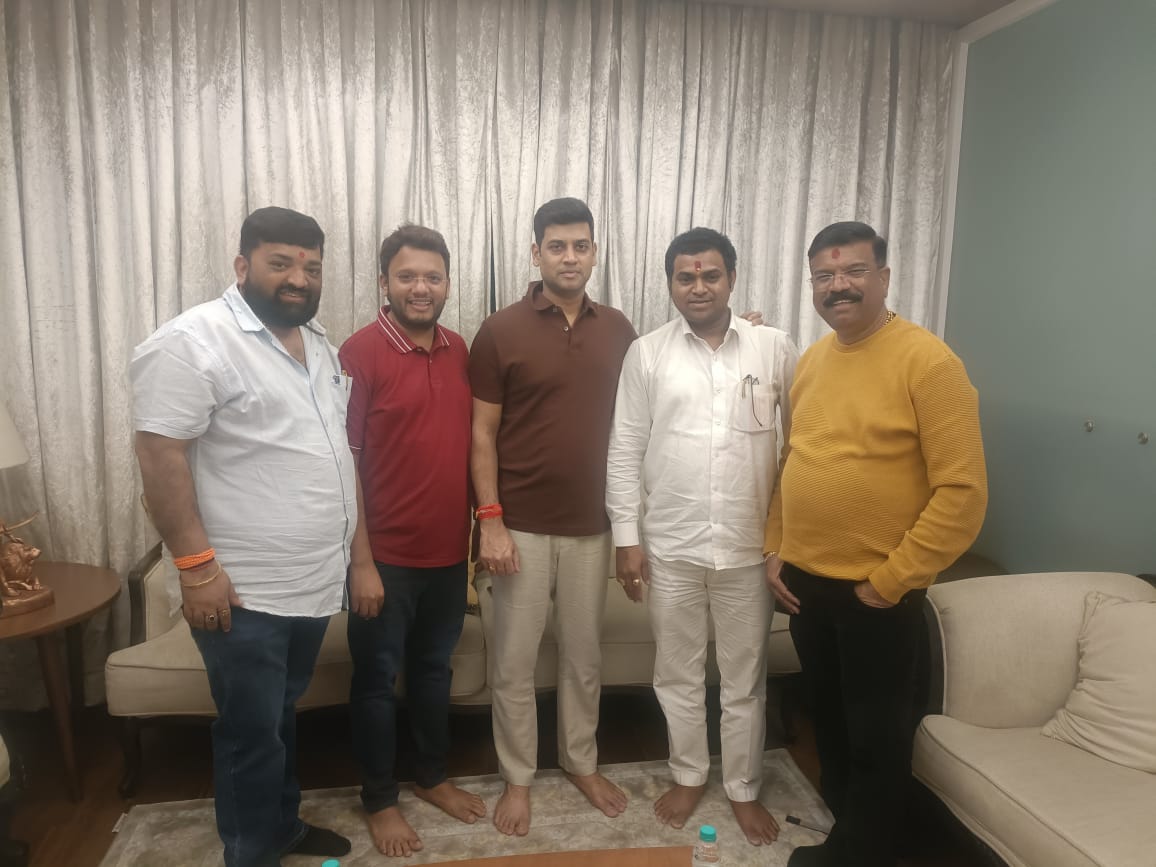 उल्हासनगर: पैनल नंबर 7 में शिंदे गुट को मिला ‘माऊली प्रतिष्ठान’ का साथ, ज्ञानेश्वर मरसाळे ने दिया समर्थन